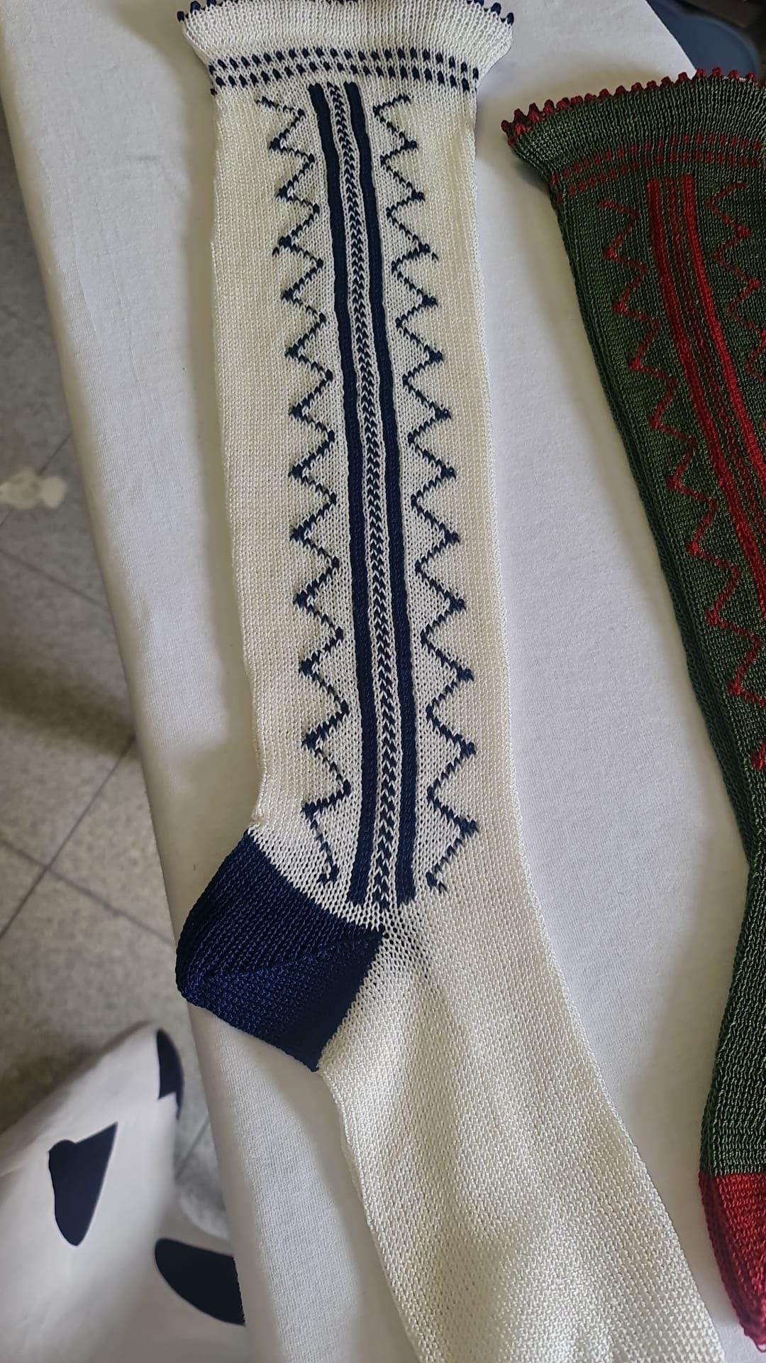 Dafne · calcetines artesanales · vista 1